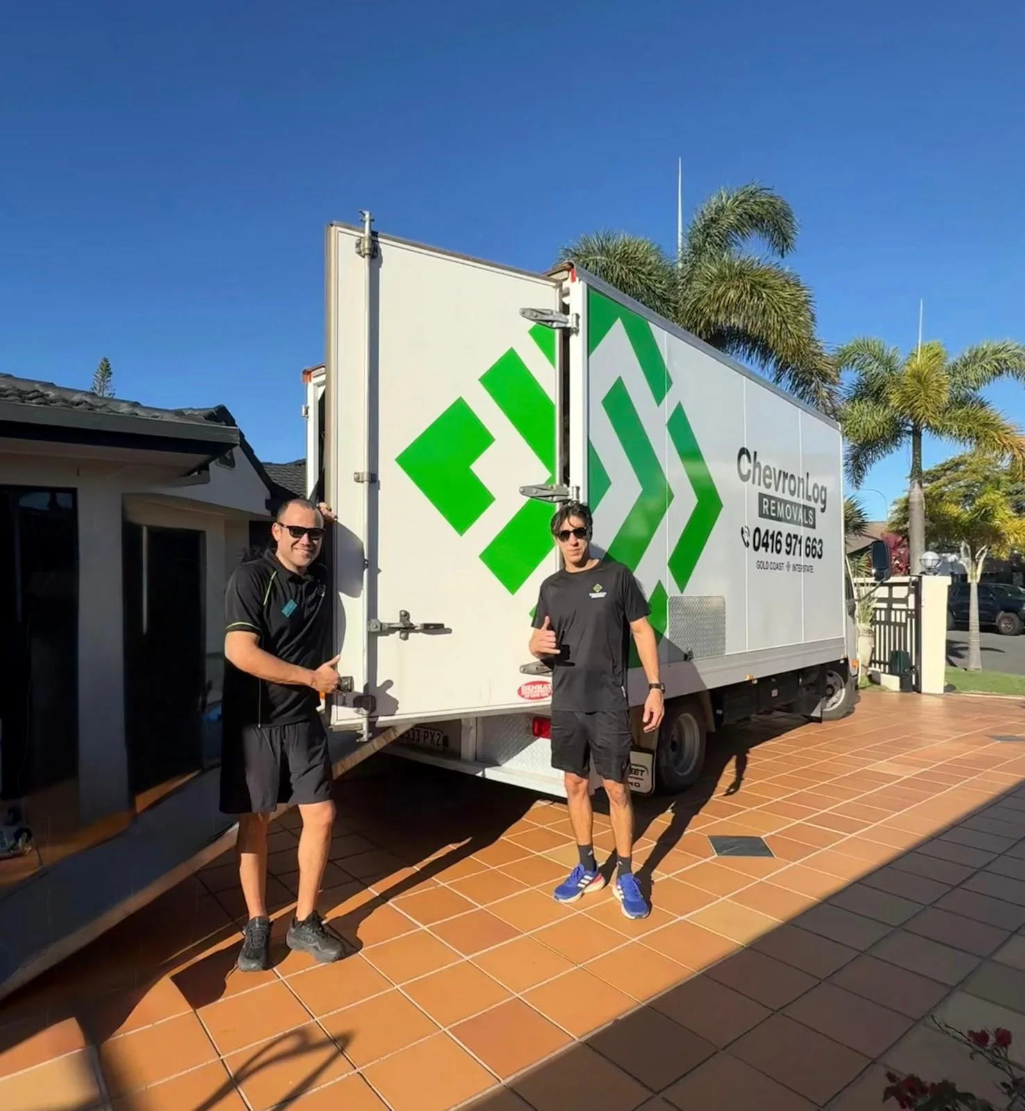2 Men & Truck